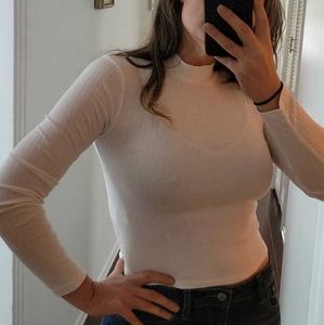 ❗ SOLD ❗ NWT ribbed crop mockneck